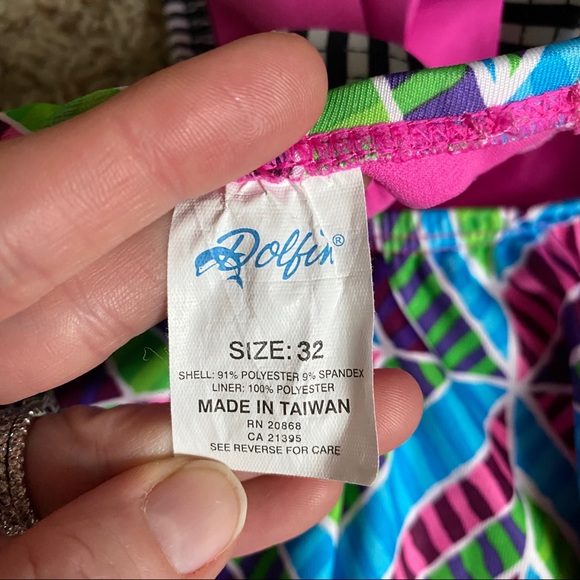 ✨ HOST PICK! ✨ Dolfin Uglies One Piece Geo Print - Picture 10 of 10